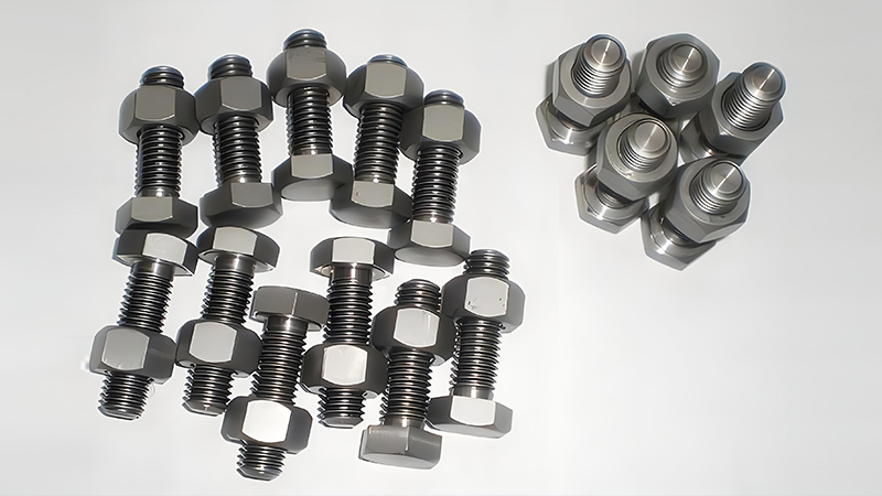 How to distinguish screws and nuts